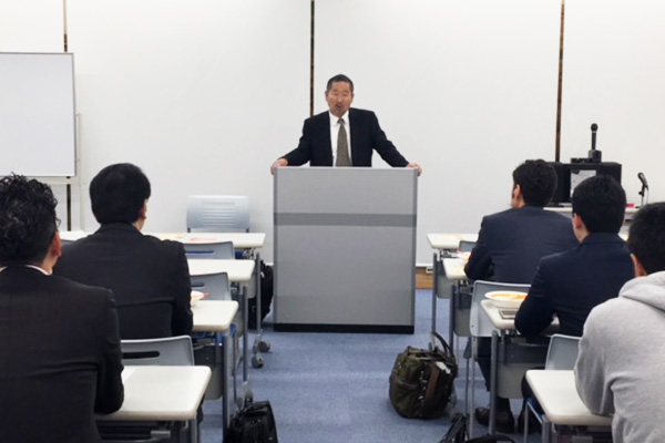 �G�[�g�X��@�u���̗l�q