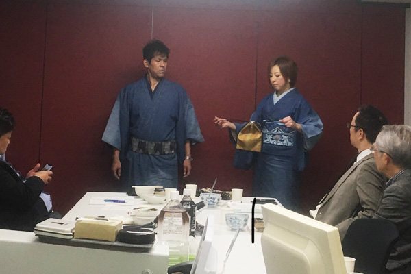 �G�[�g�X��@�u���̗l�q