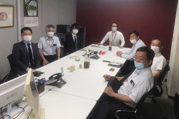 �G�[�g�X��@��������̗l�q