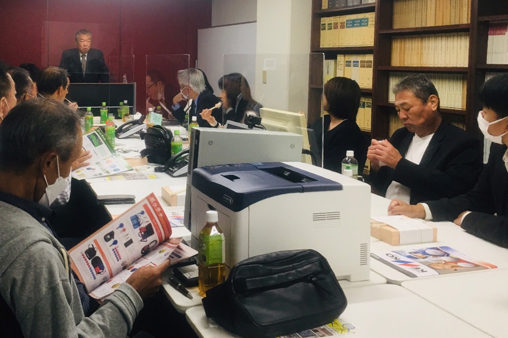 �G�[�g�X��@�u���̗l�q