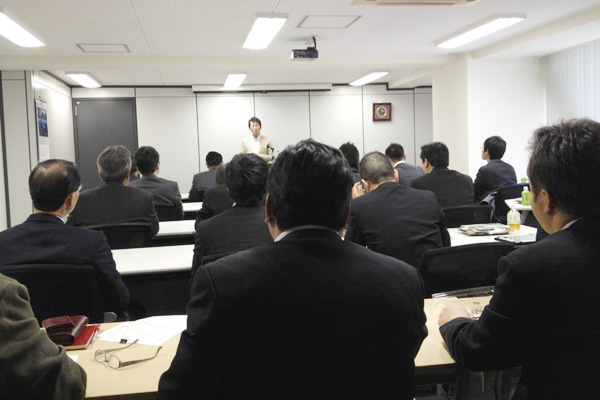 �G�[�g�X��@�u���̗l�q