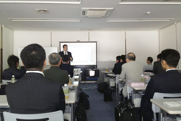 �G�[�g�X��@�u���̗l�q