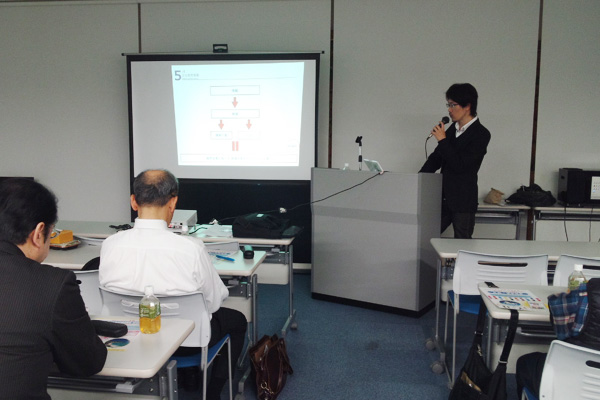 �G�[�g�X��@�u���̗l�q